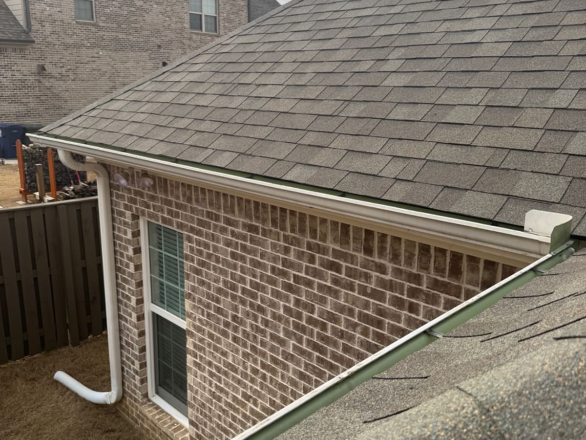 Gutter Guards in Owens Cross Roads, AL — Photo 2
