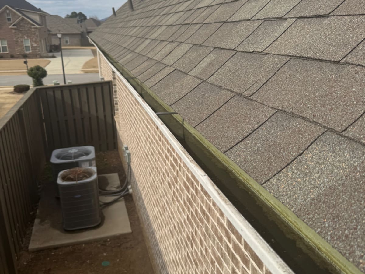 Gutter Guards in Owens Cross Roads, AL — Photo 8
