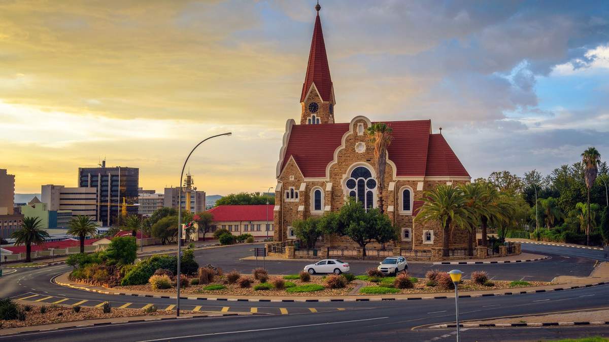 Best Namibia Tour Package