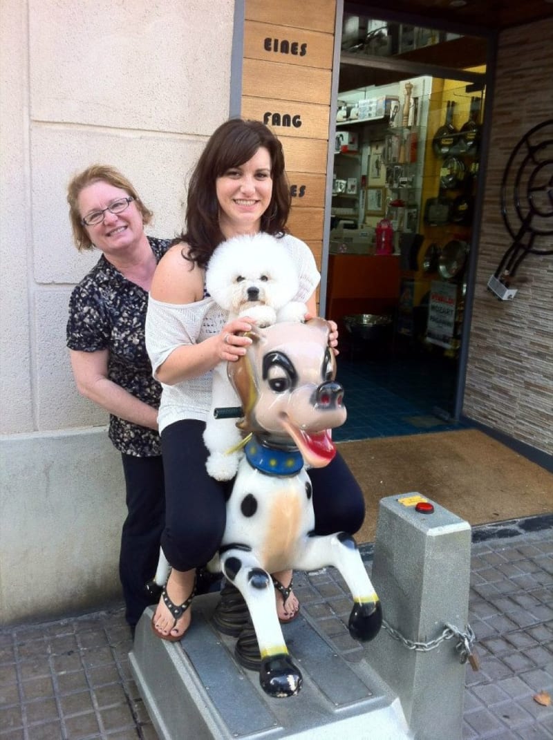 HORSING AROUND IN BARCELONA !