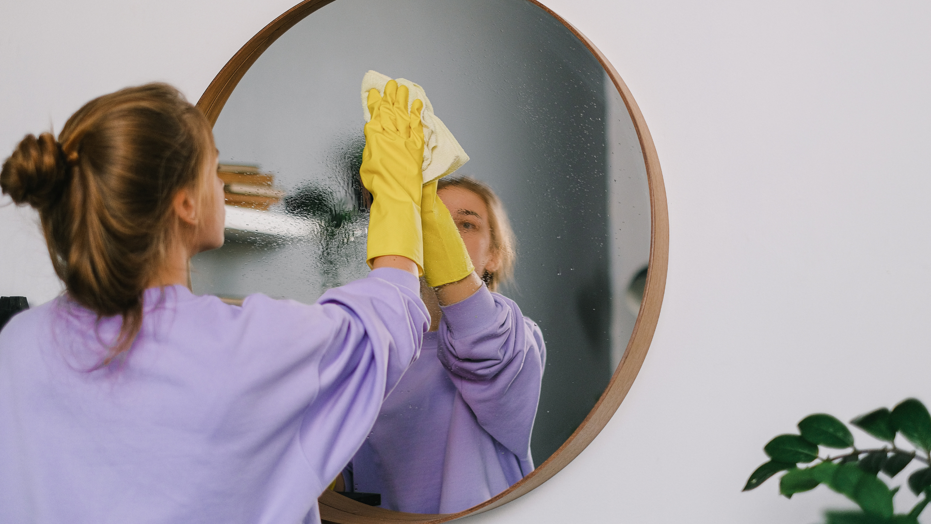 Breathe Easy in Toronto: 10 Expert Home Cleaning Tips to Keep Dust and Allergens Away