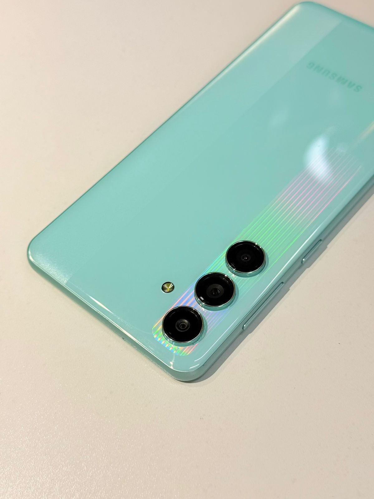Samsung Galaxy M55s - Image 4