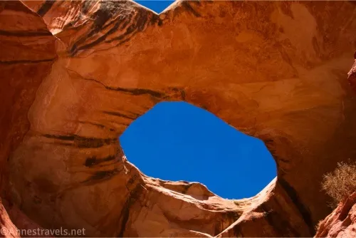 Blue sky through a hole in the top of an alcove