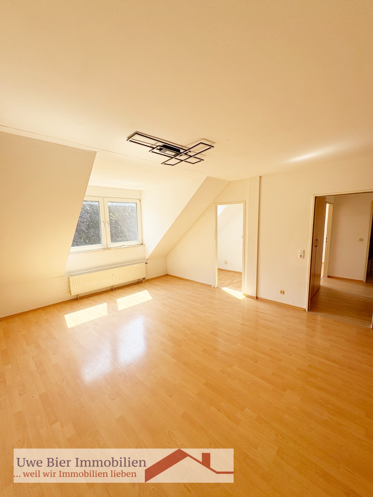 Appartement, 37qm. Klein, fein und alles Mein ++ Miete? Was war das nochmal?