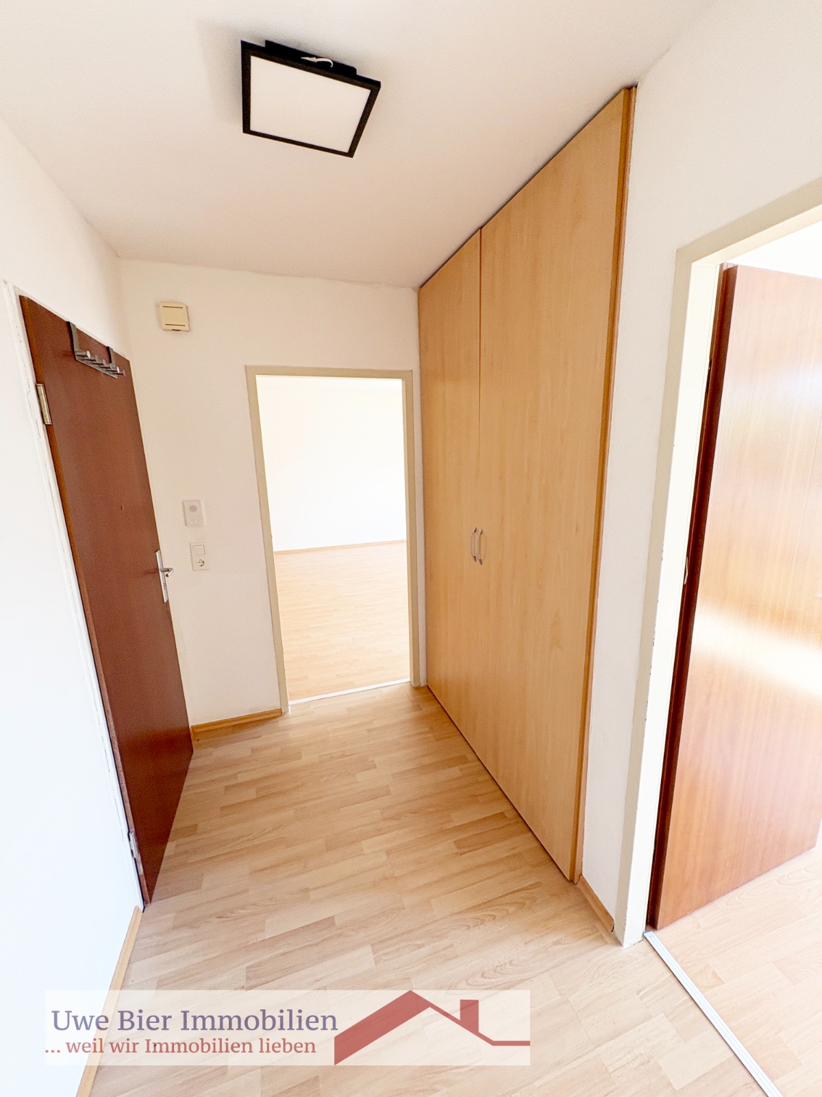 Appartement, 37qm. Klein, fein und alles Mein ++ Miete? Was war das nochmal?