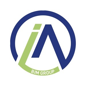 Internet Accountant - Dubai Logo