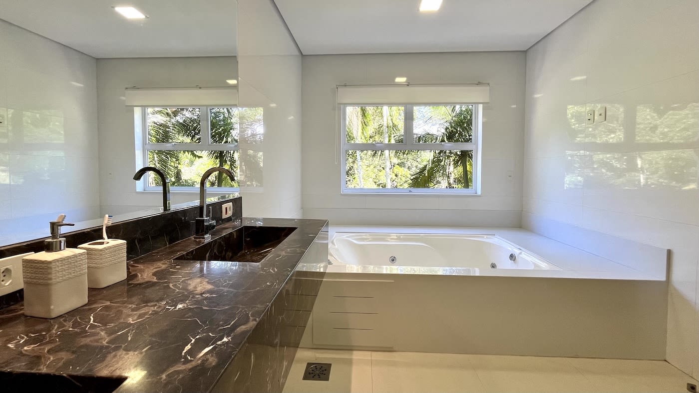 Casa à venda no Condomínio Iporanga – 6 suítes, área gourmet e localização privilegiada — foto 5