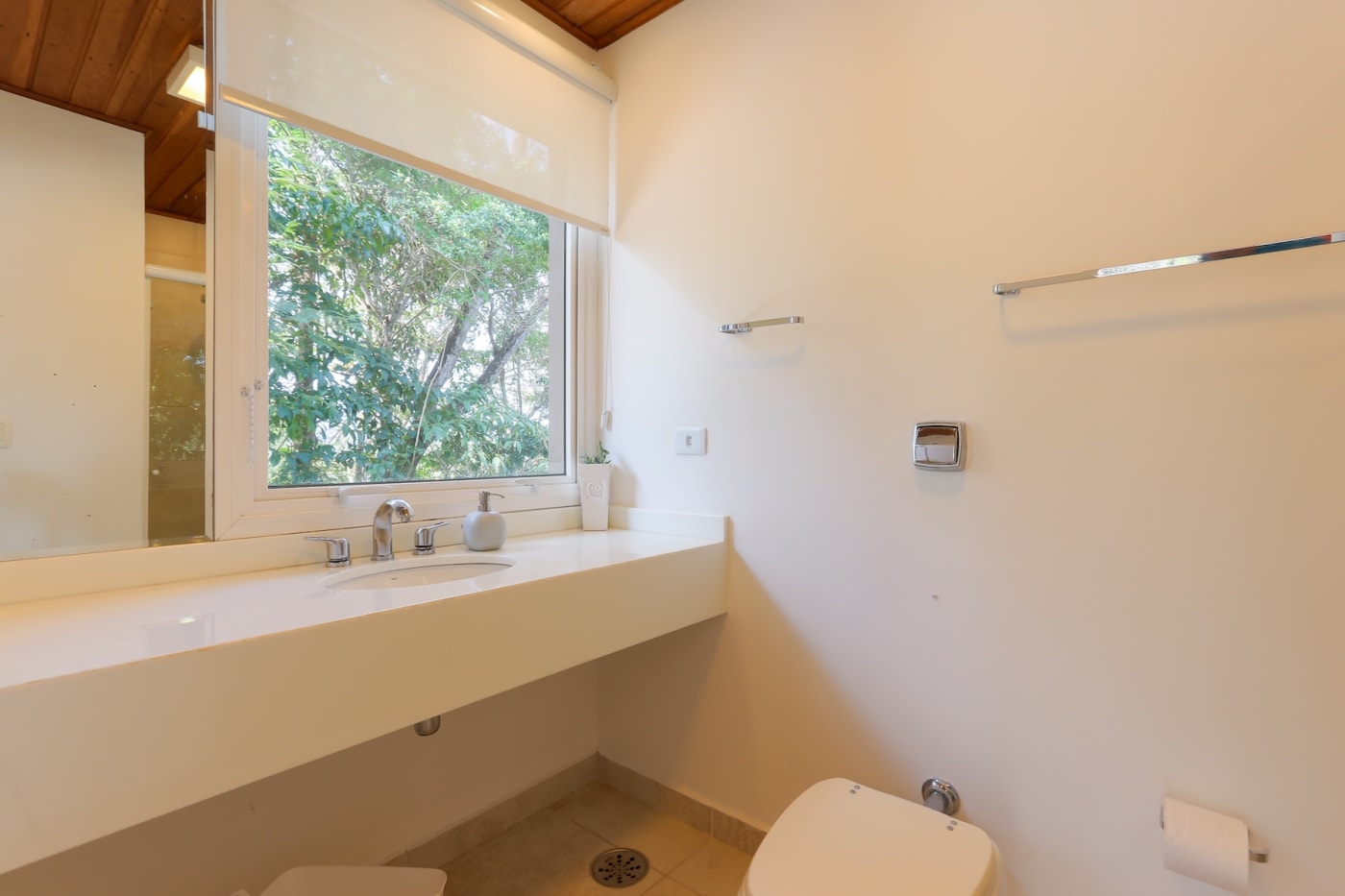 🏠 Apresentando uma Casa cheia de charme à Venda no Condomínio Iporanga. 🏖️🏄‍♂️ — foto 5
