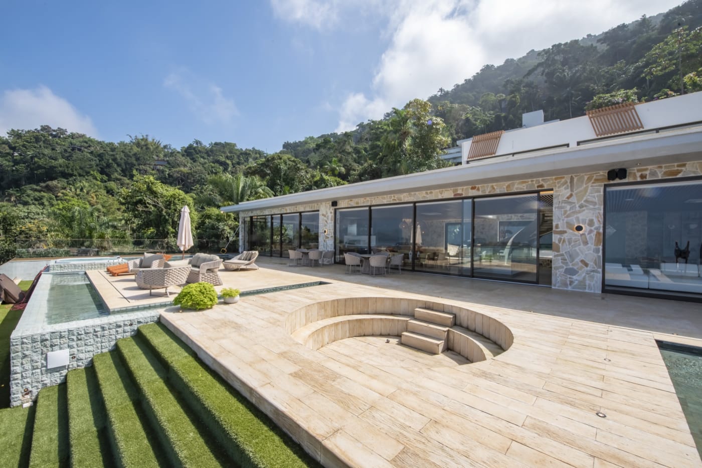 Casa Nova com 7 Suítes e Vista Mar no Condomínio Taguaíba | Guarujá — foto 2