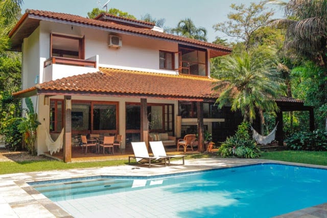 Casa em Lote Plano no Condomínio Iporanga | Guarujá