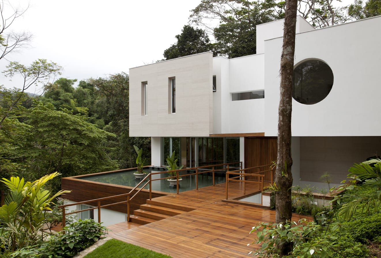 Casa Iporanga com Arquitetura Premiada | Guarujá