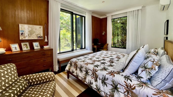 Casa automatizada e renovada a 450 metros da praia no Condomínio Iporanga — foto 6