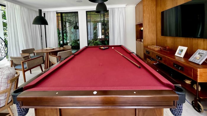 Casa automatizada e renovada a 450 metros da praia no Condomínio Iporanga — foto 20