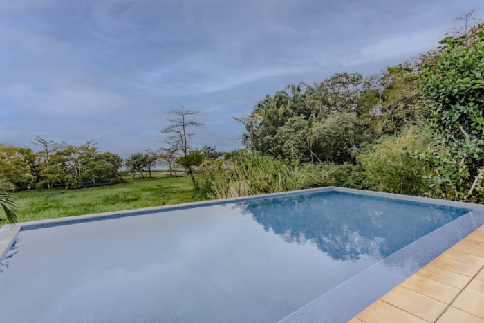 Casa de Luxo à Venda no Condomínio São Pedro com Vista para o Mar, Projeto de Marcos Acayaba e Paisagismo de Burle Marx. — foto 28