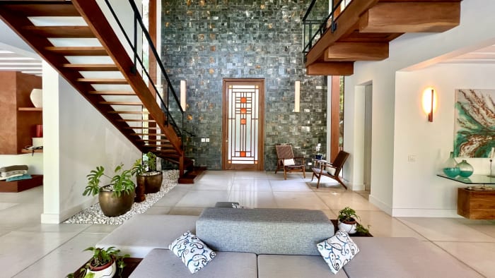 Casa Decorada na Praia de São Pedro. Pronta para Morar e com Preço Sem Concorrência na Região. — foto 25
