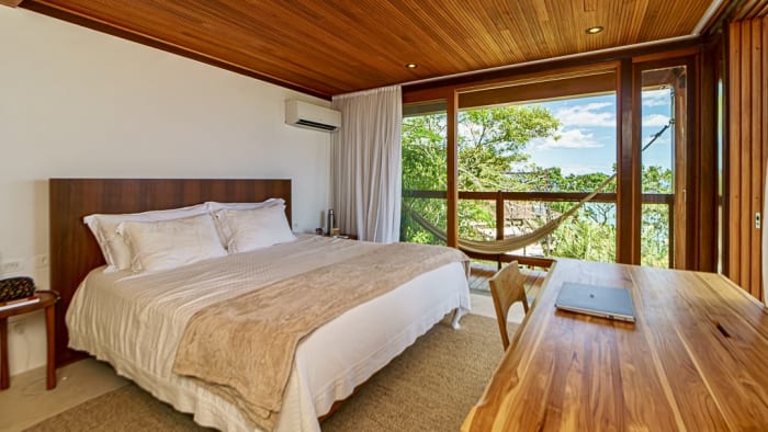 Casa nova no Condominio Iporanga com linda vista para o mar para locação anual — foto 15