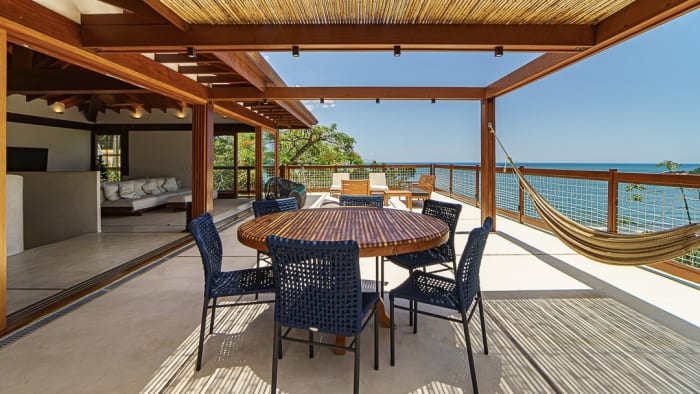 Casa nova no Condominio Iporanga com linda vista para o mar para locação anual — foto 38