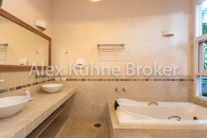 Casa em Estilo Farmhouse Contemporâneo à Venda no Condomínio Iporanga – Conforto, Natureza e Exclusividade no Guarujá — foto 14