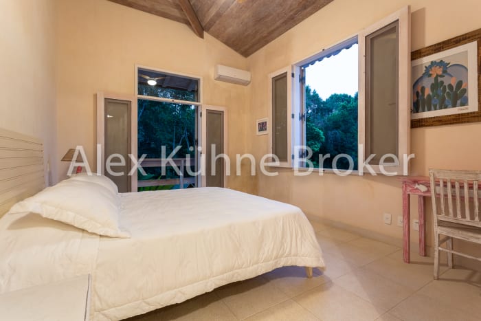 Casa em Estilo Farmhouse Contemporâneo à Venda no Condomínio Iporanga – Conforto, Natureza e Exclusividade no Guarujá — foto 20