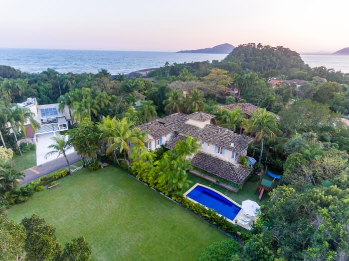 Casa em Estilo Farmhouse Contemporâneo à Venda no Condomínio Iporanga – Conforto, Natureza e Exclusividade no Guarujá — foto 28