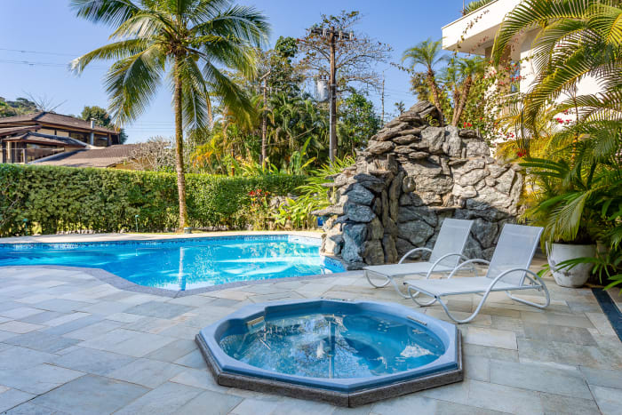 Casa à venda no Condomínio São Pedro, Guarujá, lote plano com jardim e acesso fácil ao mar — foto 25