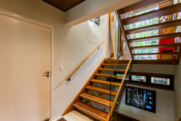 Linda Casa com 5 Suítes e Terraço — foto 5
