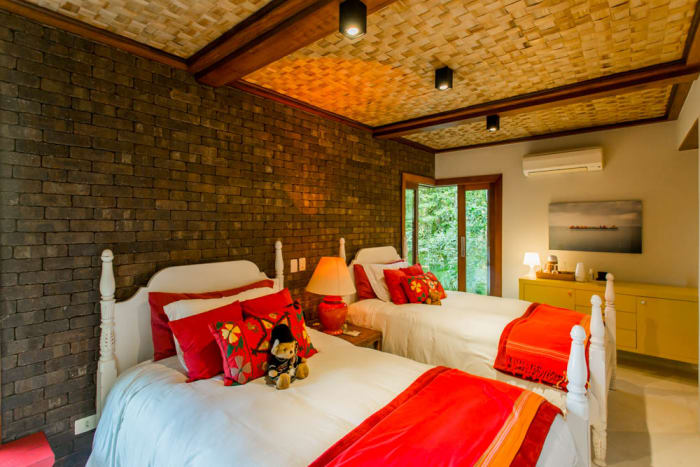 Linda Casa com 5 Suítes e Terraço — foto 8