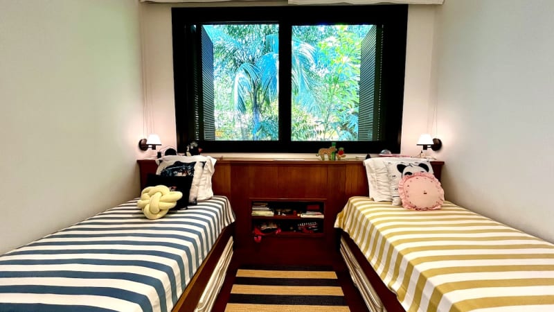 Casa automatizada e renovada a 450 metros da praia no Condomínio Iporanga — foto 3