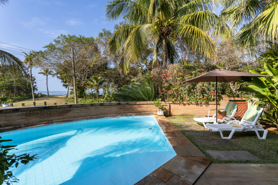 Casa a poucos passos da praia da Juréia – São Sebastião