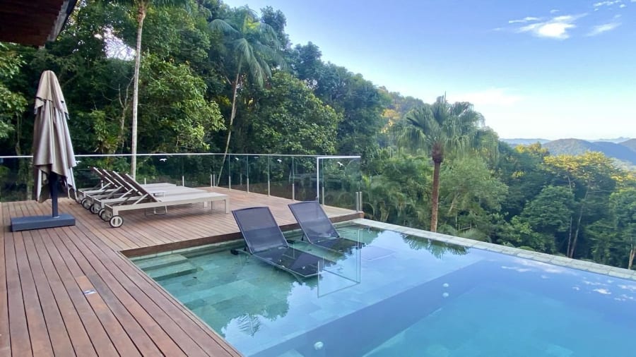 Casa à venda no Condomínio Tijucopava com vista para o mar – Projeto David Bastos