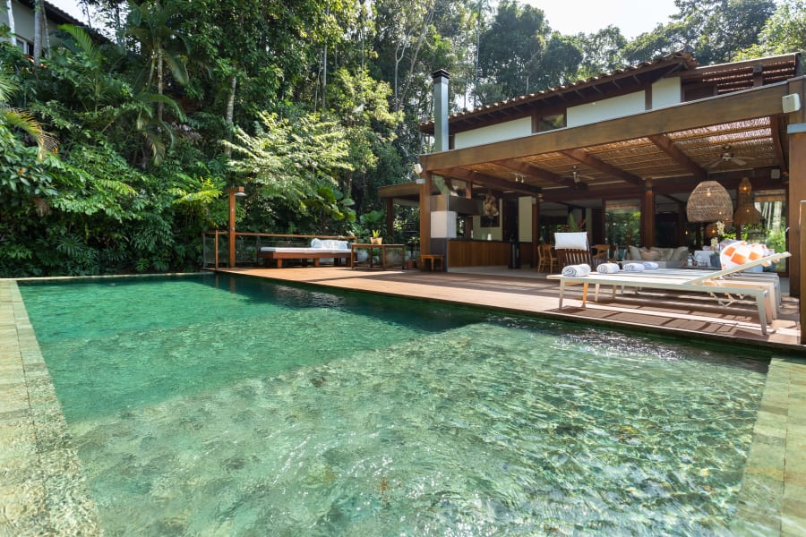 🌴 Residência de luxo no Condomínio São Pedro, Guaruja 🌊