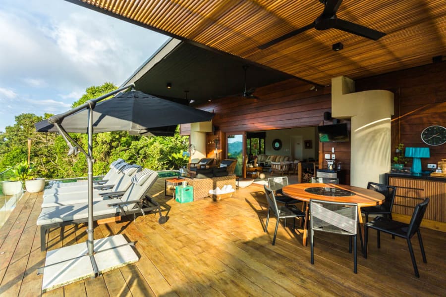 Linda Casa com 5 Suítes e Terraço
