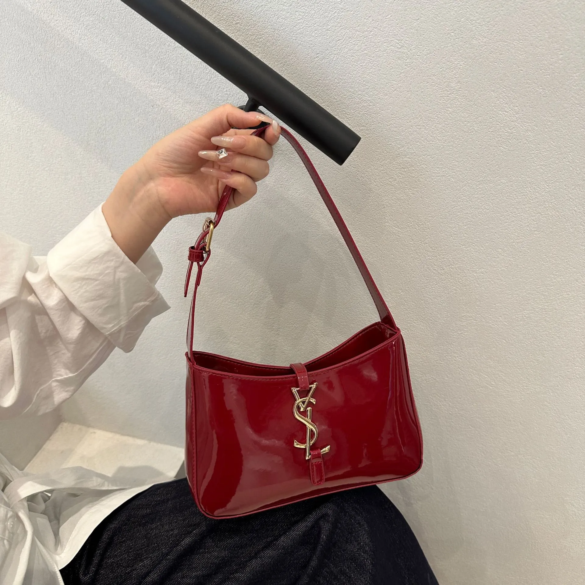 Kao shoulder bag - Red