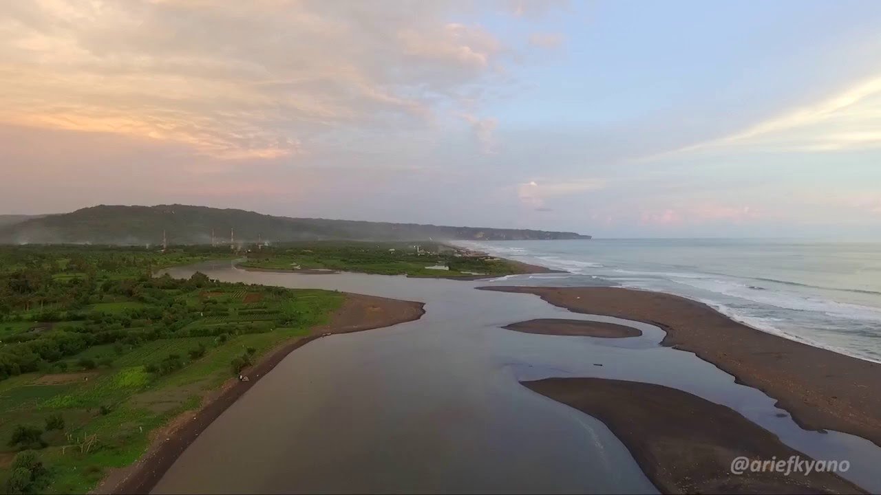 pantai baros