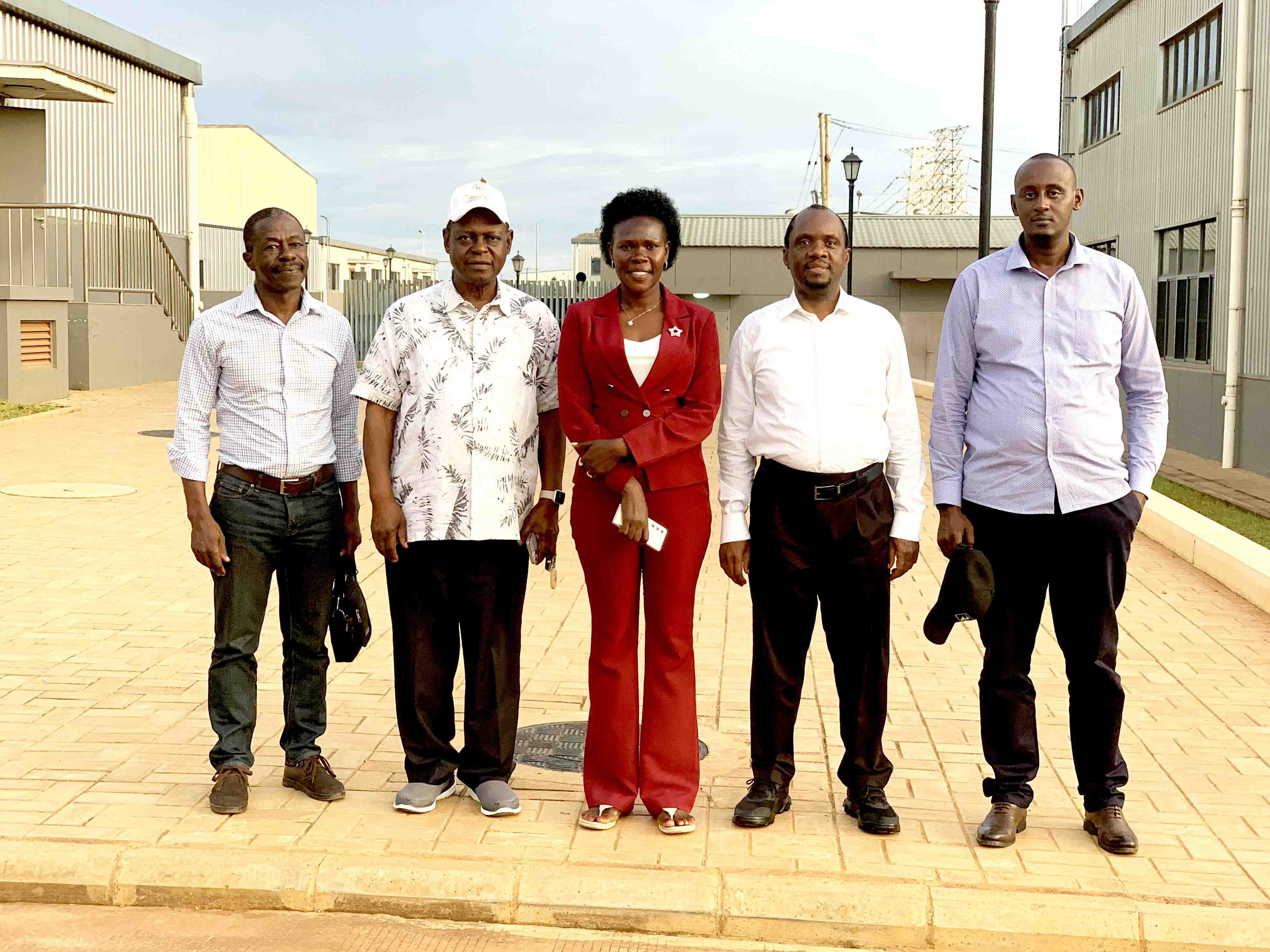 Hon Anite Visits UIRI MMISDC gallery image 3