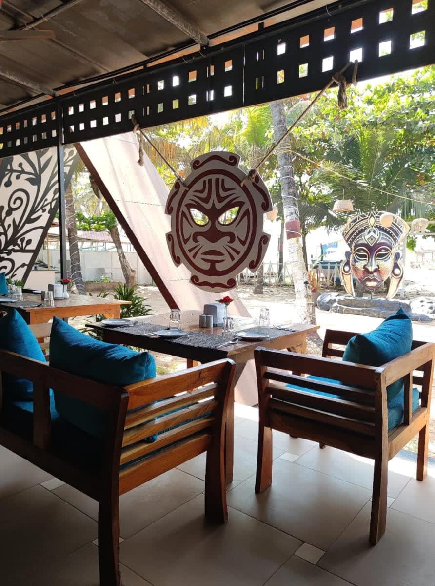 Nustyak Beach Front Restaurant & Bar, photo 2