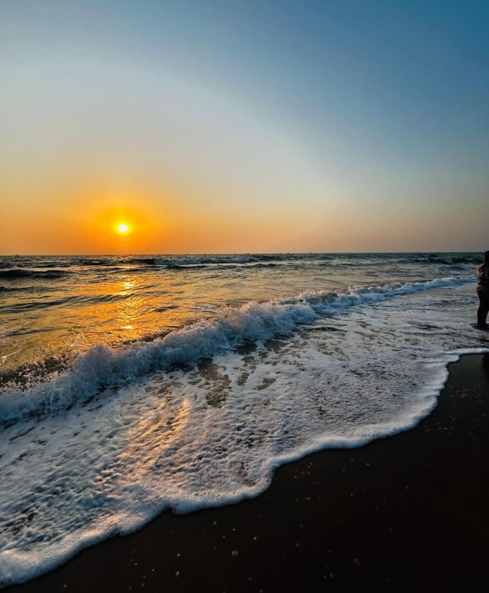 Anjuna Beach, Bardez, North Goa