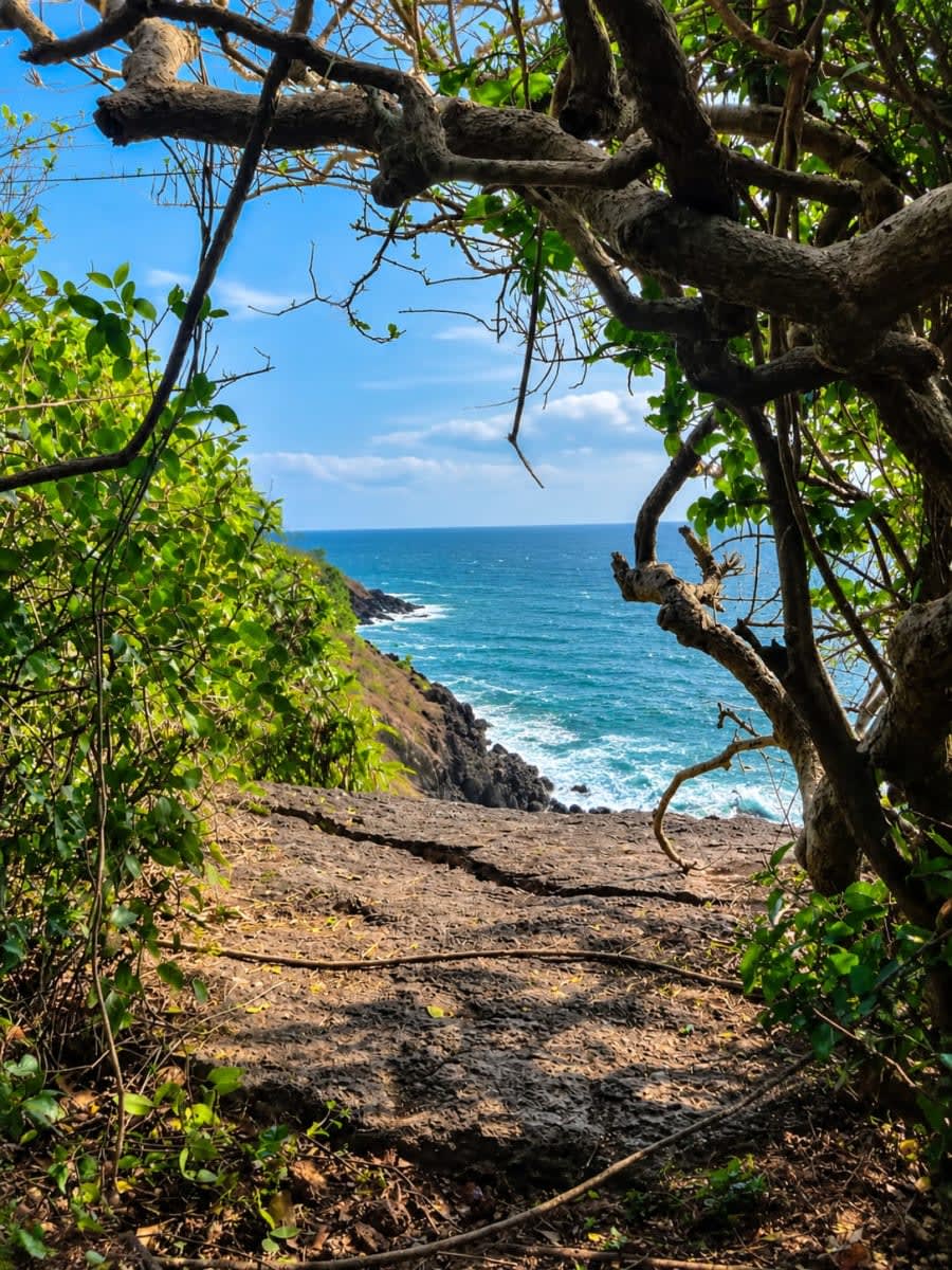 Tolivia Beach Viewpoint, photo 2