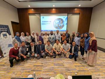 Sesi foto bersama Bank Indonesia Jawa Barat