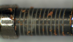Stripped resistor with missing metal