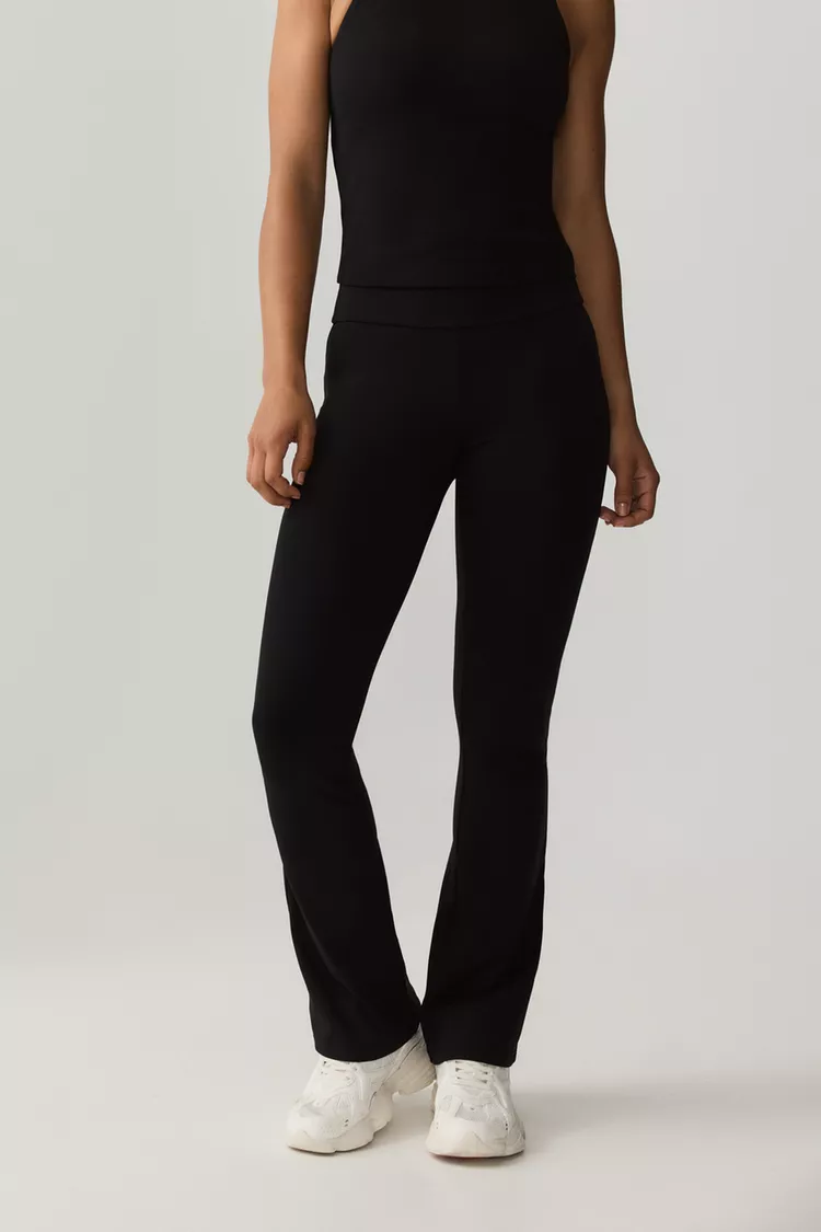 Onyx Monarch Architectural Bell Bottom Sports Leggings