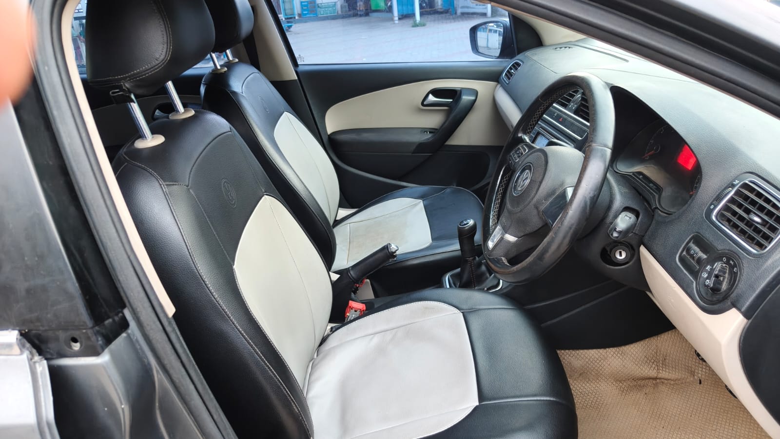 2014 Volkswagen Polo GT TDI 6