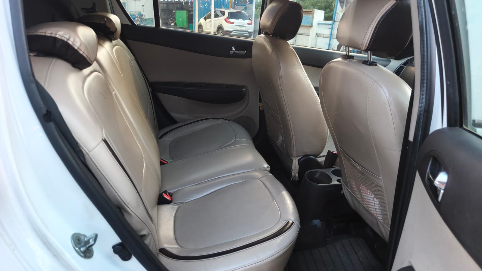2014 Hyundai i20 Sportz 7