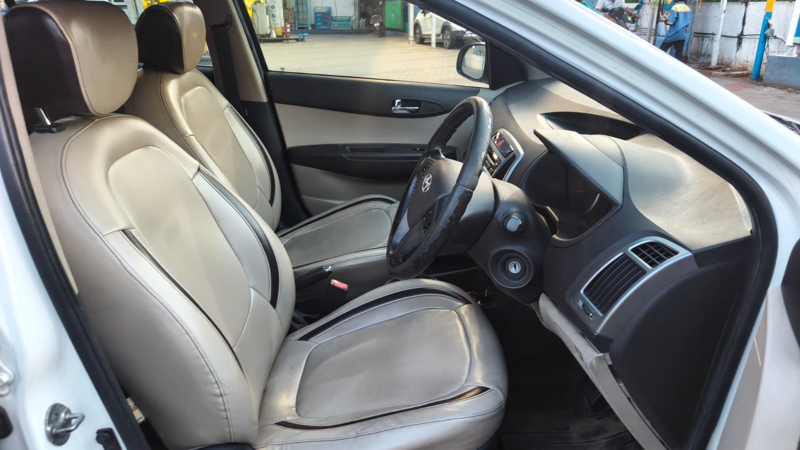 2014 Hyundai i20 Sportz 6