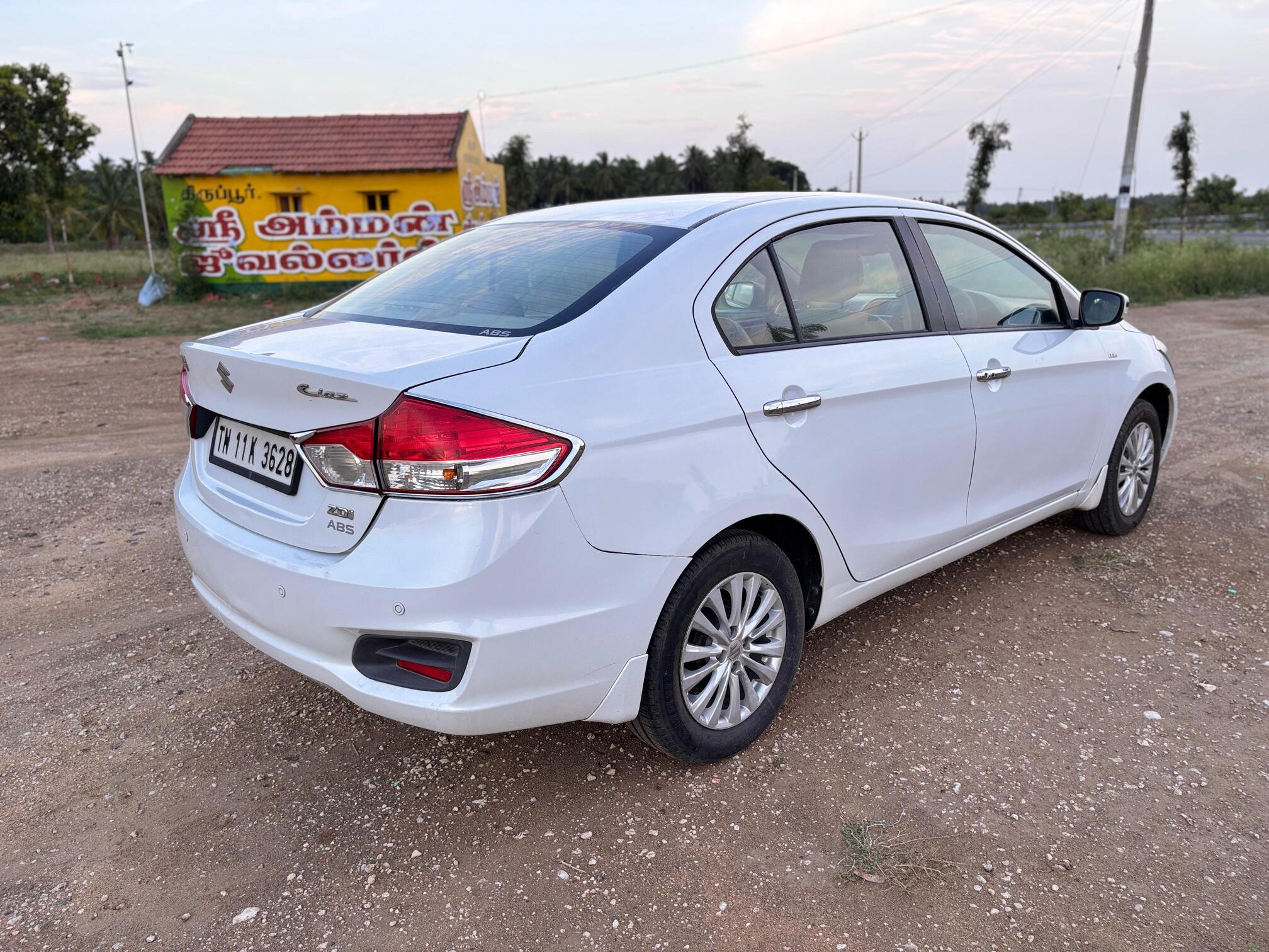 2014 Maruti Suzuki Ciaz Sigma 4