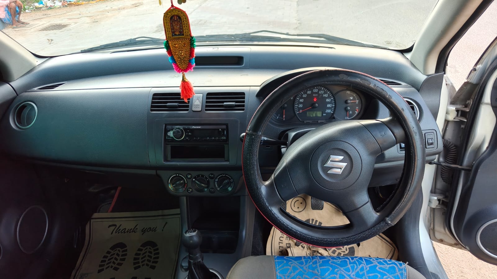 2006 Maruti Suzuki Swift VXi 9