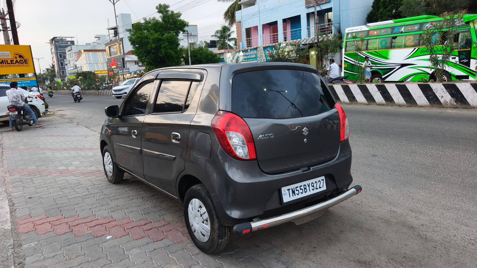 2019 Maruti Suzuki Alto 800 LXi (O) 3