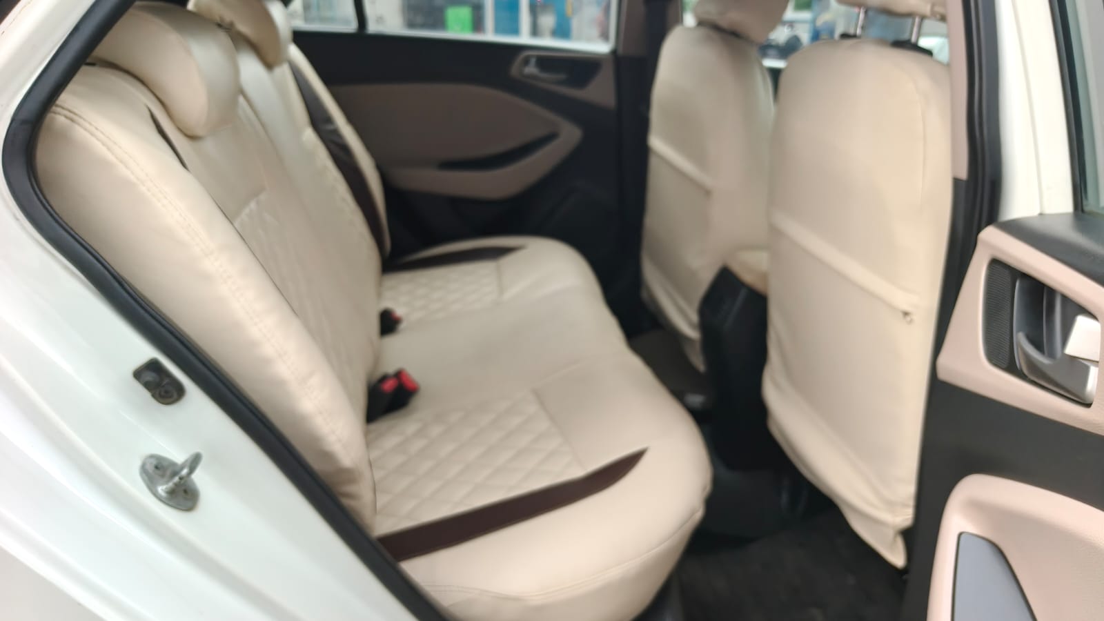 2014 Hyundai Elite i20 Asta 7