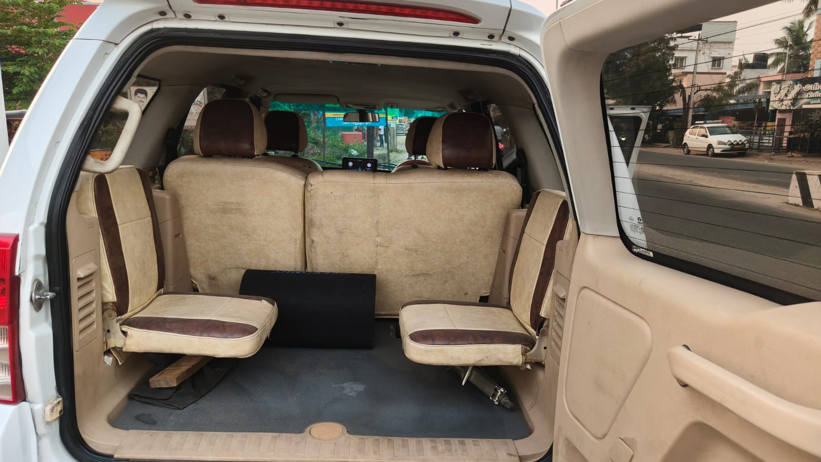 2016 Tata Safari Storme VX 8