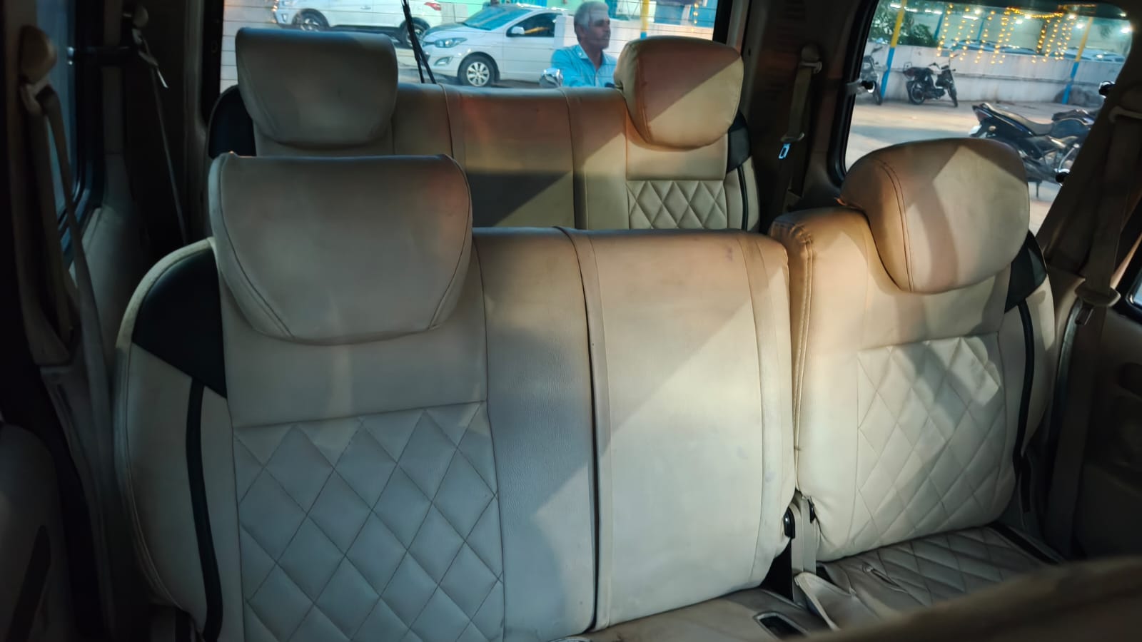 2012 Mahindra Scorpio VLX 8
